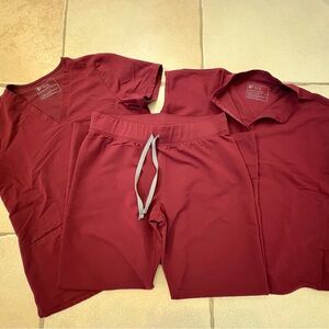 Figs Burgundy Scrub Set